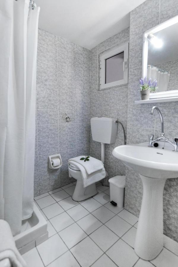 Aphrodite Studios & Apartment Bali  Bagian luar foto
