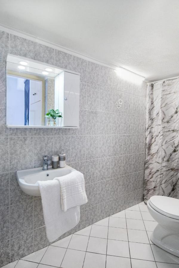 Aphrodite Studios & Apartment Bali  Bagian luar foto